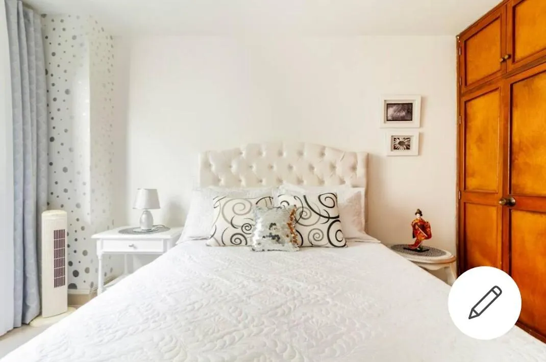 Apartamento Hermoso y acogedor apartamento en Belén Rosales Medellín 0*,