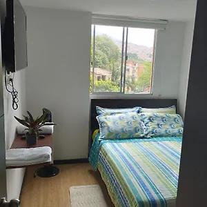 Comoda Habitacion En Apartamento Medellín
